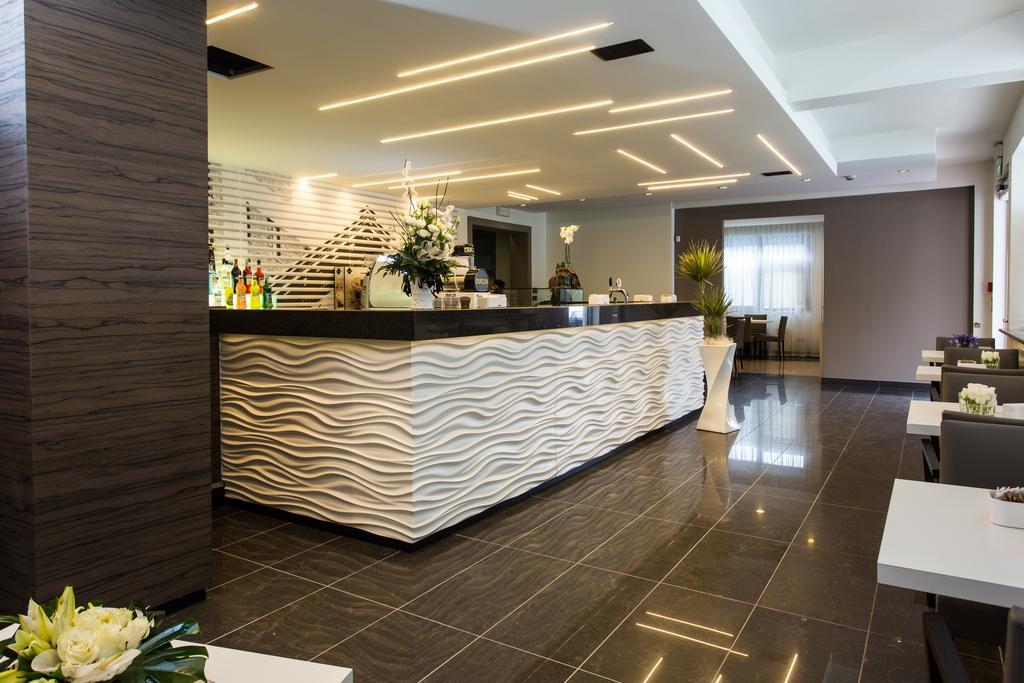 Street Hotel Комаккьо Екстер'єр фото