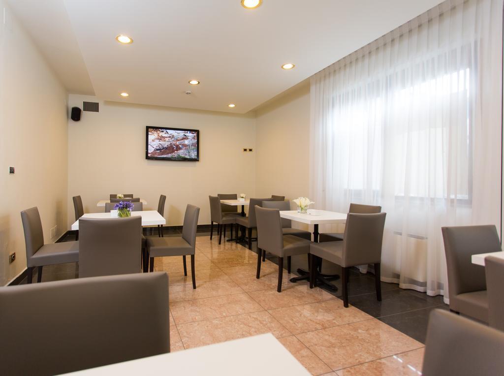 Street Hotel Комаккьо Екстер'єр фото